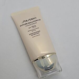 Shiseido Future Solution LX SPF 50 Cream Tube